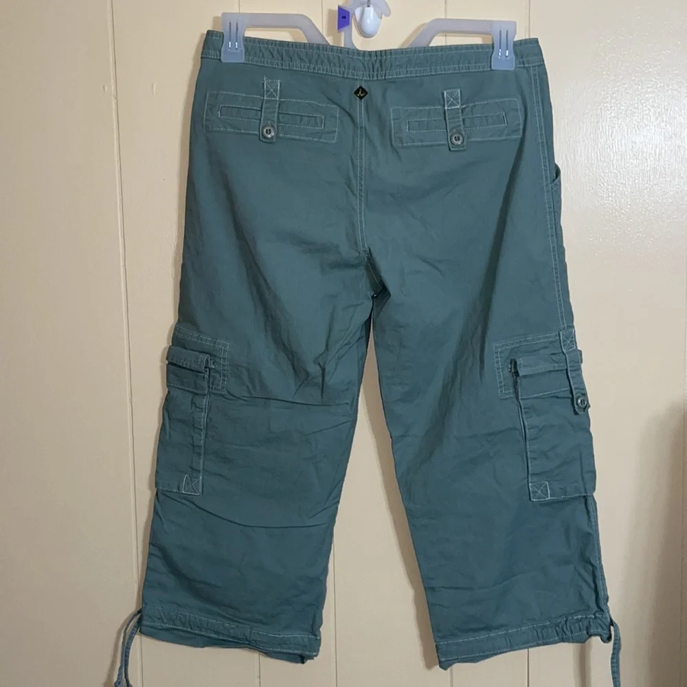 Vintage PRANA Women's Outdoor Drawstring Flat Front Capri Cargo Shorts P… - Picture 3 of 4